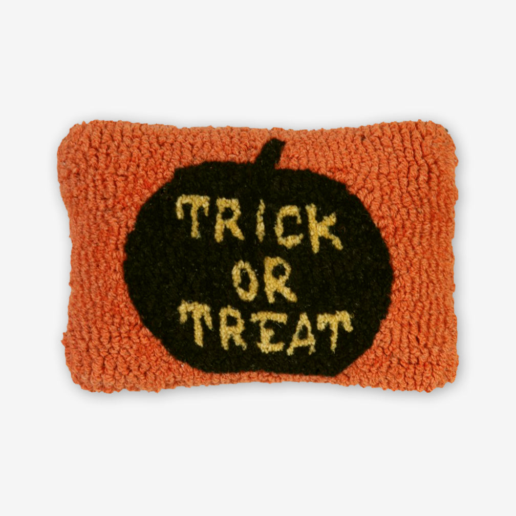 Chandler 4 Corners: Hand-Hooked Wool Pillow: 12x8 Inch Trick or Treat