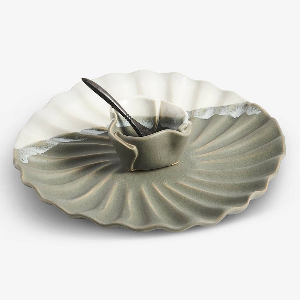 Hilborn Pottery Design: Wavy Set: Gray & White