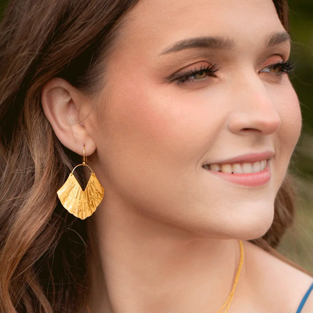 Holly Yashi: Ariel Earrings