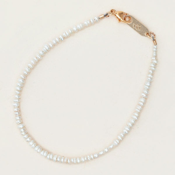 Holly Yashi: Phoebe Pearl Bracelet in White