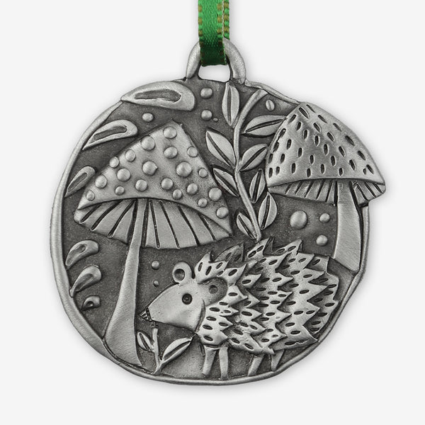 Leandra Drumm: Ornament: Hedgehog