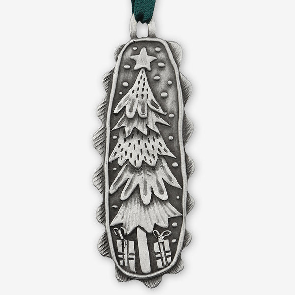 Leandra Drumm: Ornament: Oval X-mas Tree