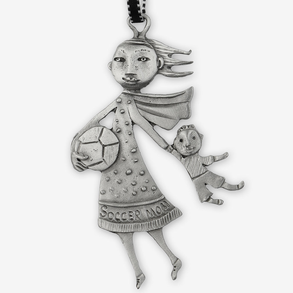 Leandra Drumm: Ornament: Super Soccer Mom