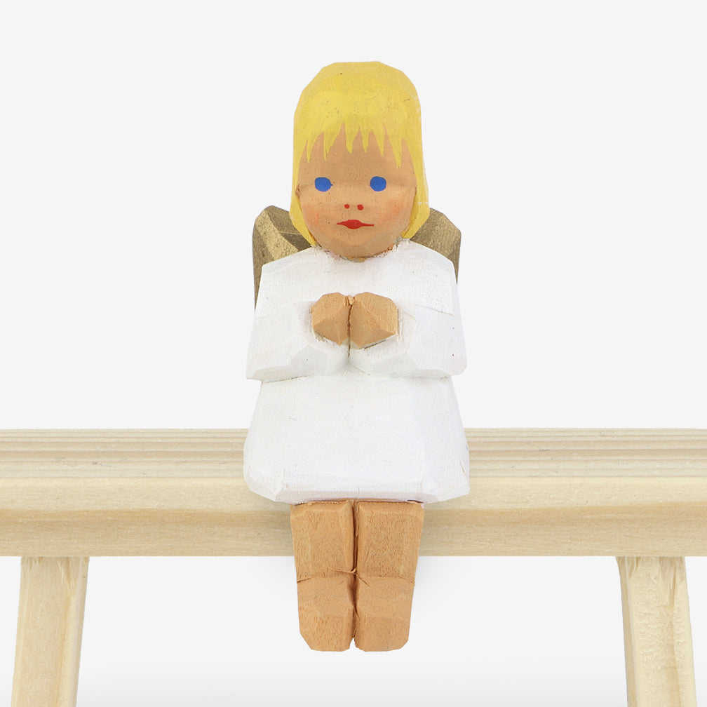 Lotte Sievers-Hahn Nativity: Sitting Angels