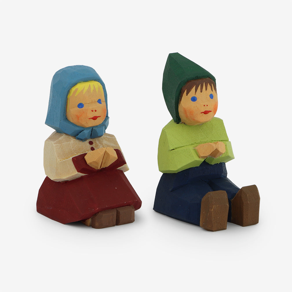 Lotte Sievers-Hahn Nativity: Boy & Girl Sitting