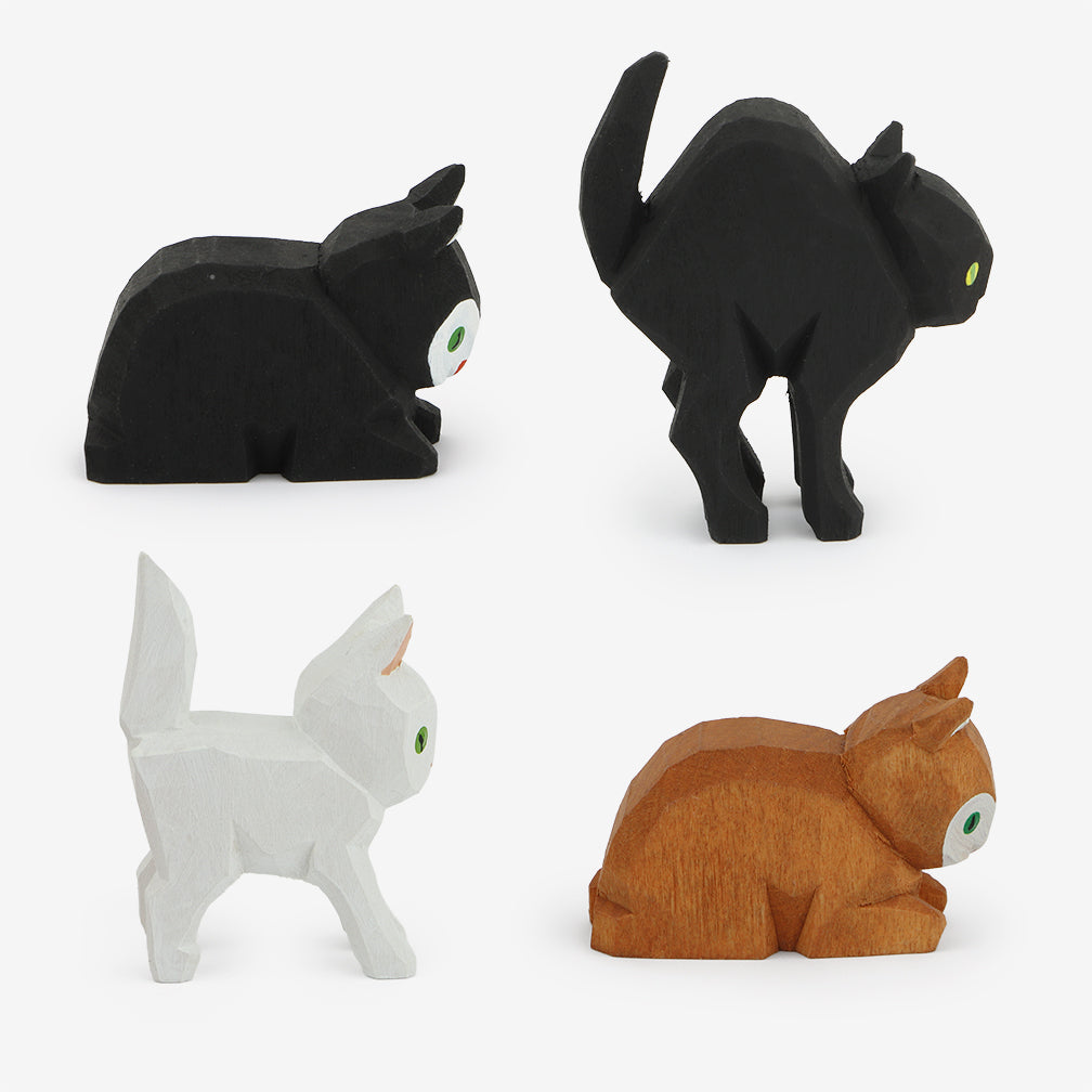 Lotte Sievers-Hahn Nativity: Cats