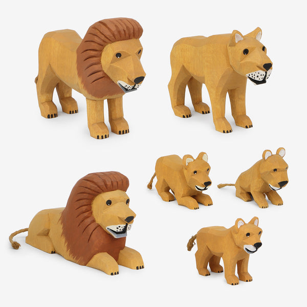 Lotte Sievers-Hahn Nativity: Lions