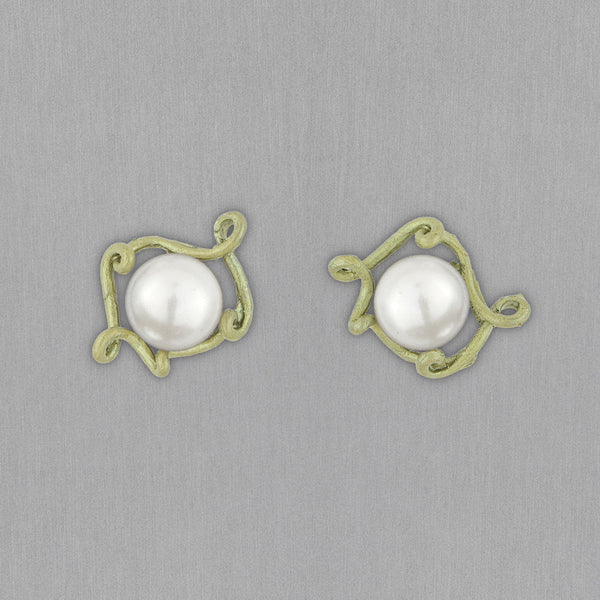 Michael Michaud Design: Pea Pod Earrings, 1 Pearl Post