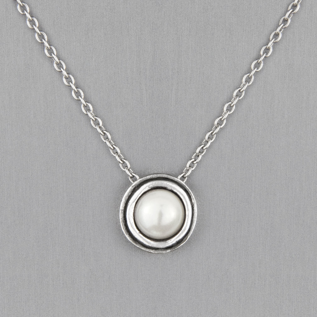 Patricia Locke Jewelry: Illumine Necklace in Pearl