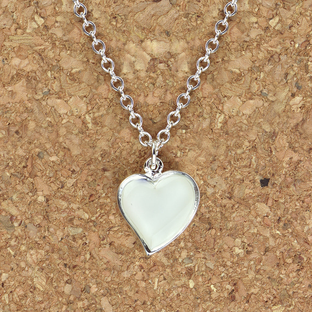 Shari Dixon Necklace: Heart, White