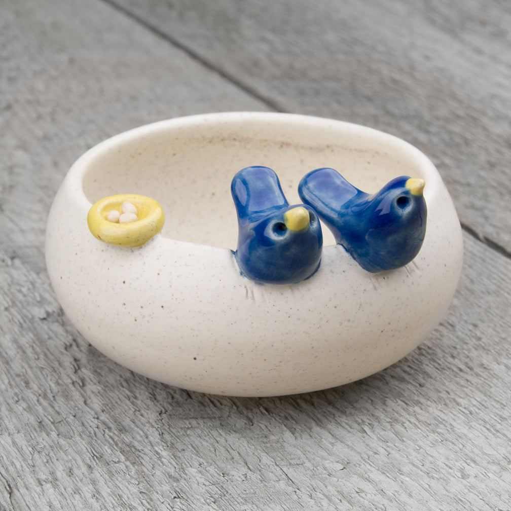 Tasha McKelvey: Small Ceramic Bird Pair with Nest: White/Cobalt