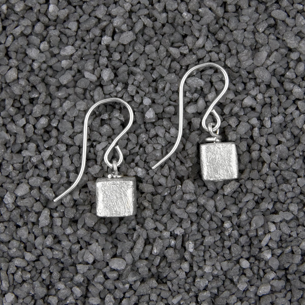 Zina Kao Exclusives Wire Earrings: Brushed Small Cube, Silver