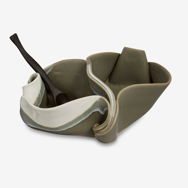 Hilborn Pottery Design: Pistachio Dish: Grey & White