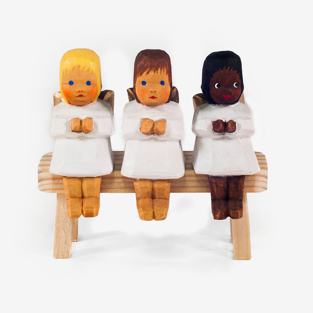 Lotte Sievers-Hahn Nativity: Sitting Angels
