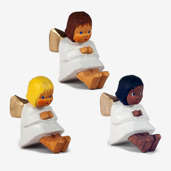 Lotte Sievers-Hahn Nativity: Sitting Angels, Knees Up