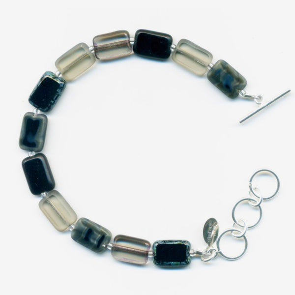 Stefanie Wolf Designs: Bracelet: 1-Strand Trilogy, Grey Mix