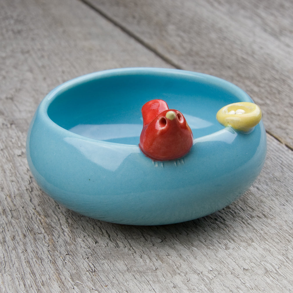 Tasha McKelvey: Small Ceramic Bird Bowl with Nest: Aqua/Red