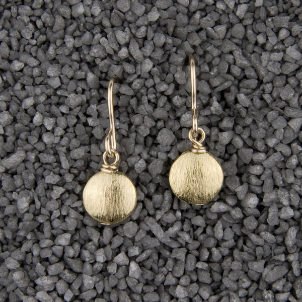 Zina Kao Exclusives Wire Earrings: Coin Small, Gold