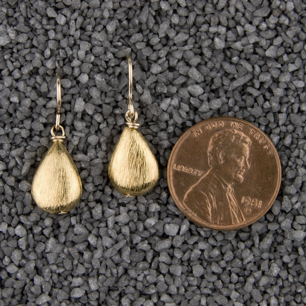 Zina Kao Exclusives Wire Earrings: Brushed Tear Tiny, Gold